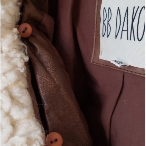 BB Dakota Leather Shearling Jacket with removable Shearling Collar. - Picture 10 of 16